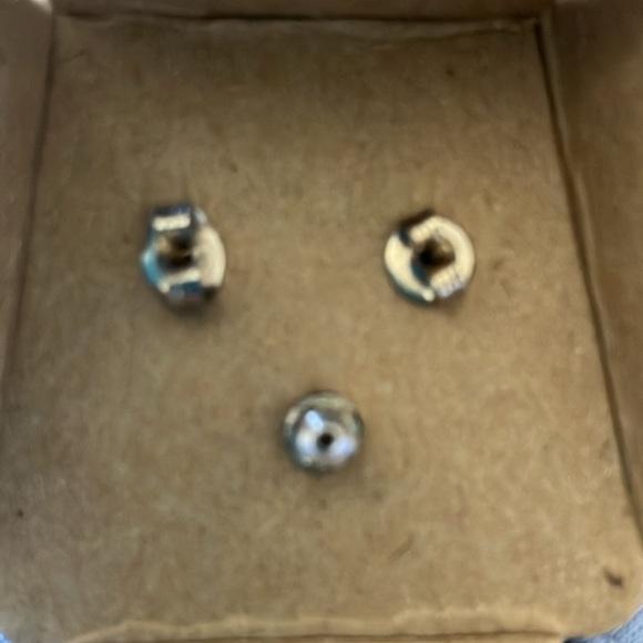 Rose gold studs from Mervins’s jewelry, genuine pearl dangling from JCPenney. - Picture 4 of 4